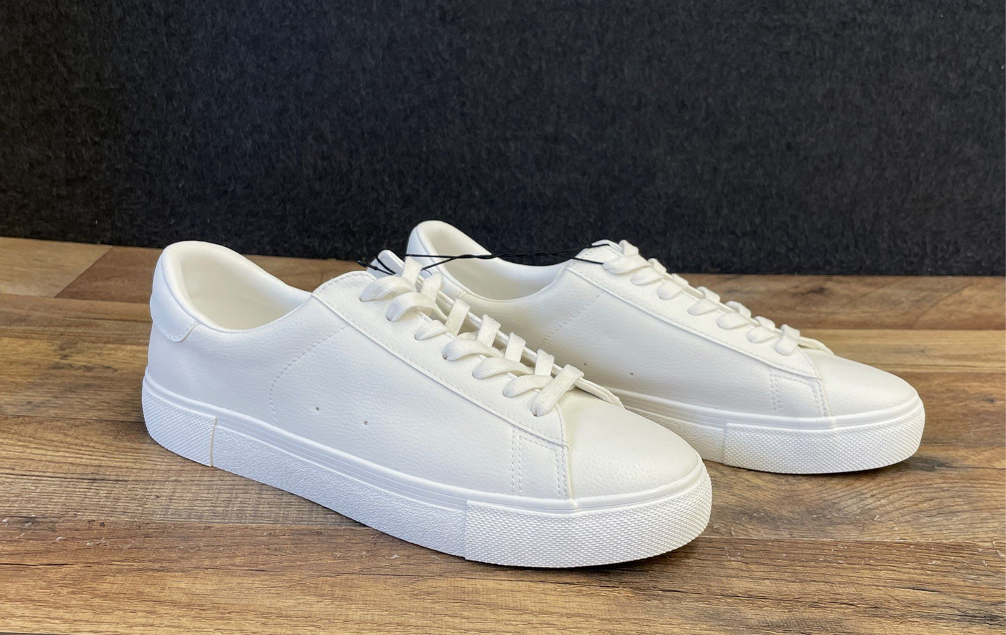 H&M White Synthetic Leather Low Top Sneakers Men's Size 10.5 NWT