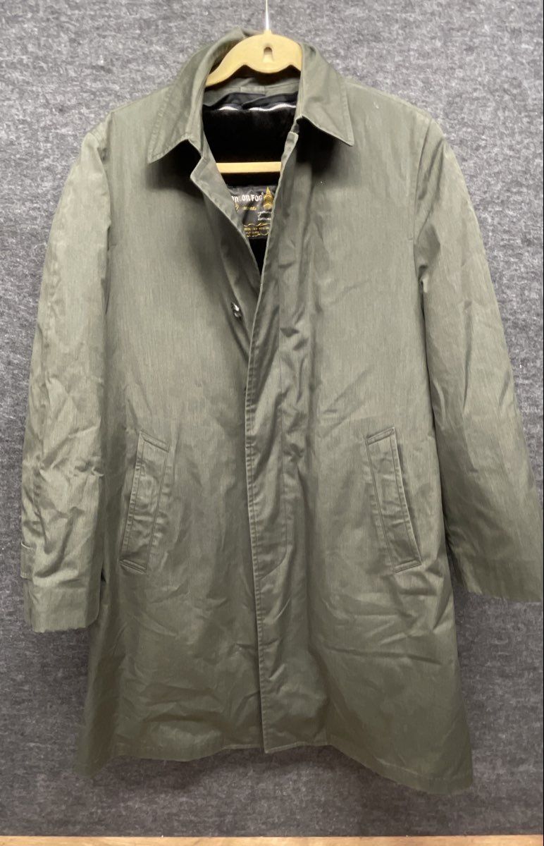 Vintage London Fog Men's Olive Green Maincoat Alpaca Mohair Liner Sz 36 Reg