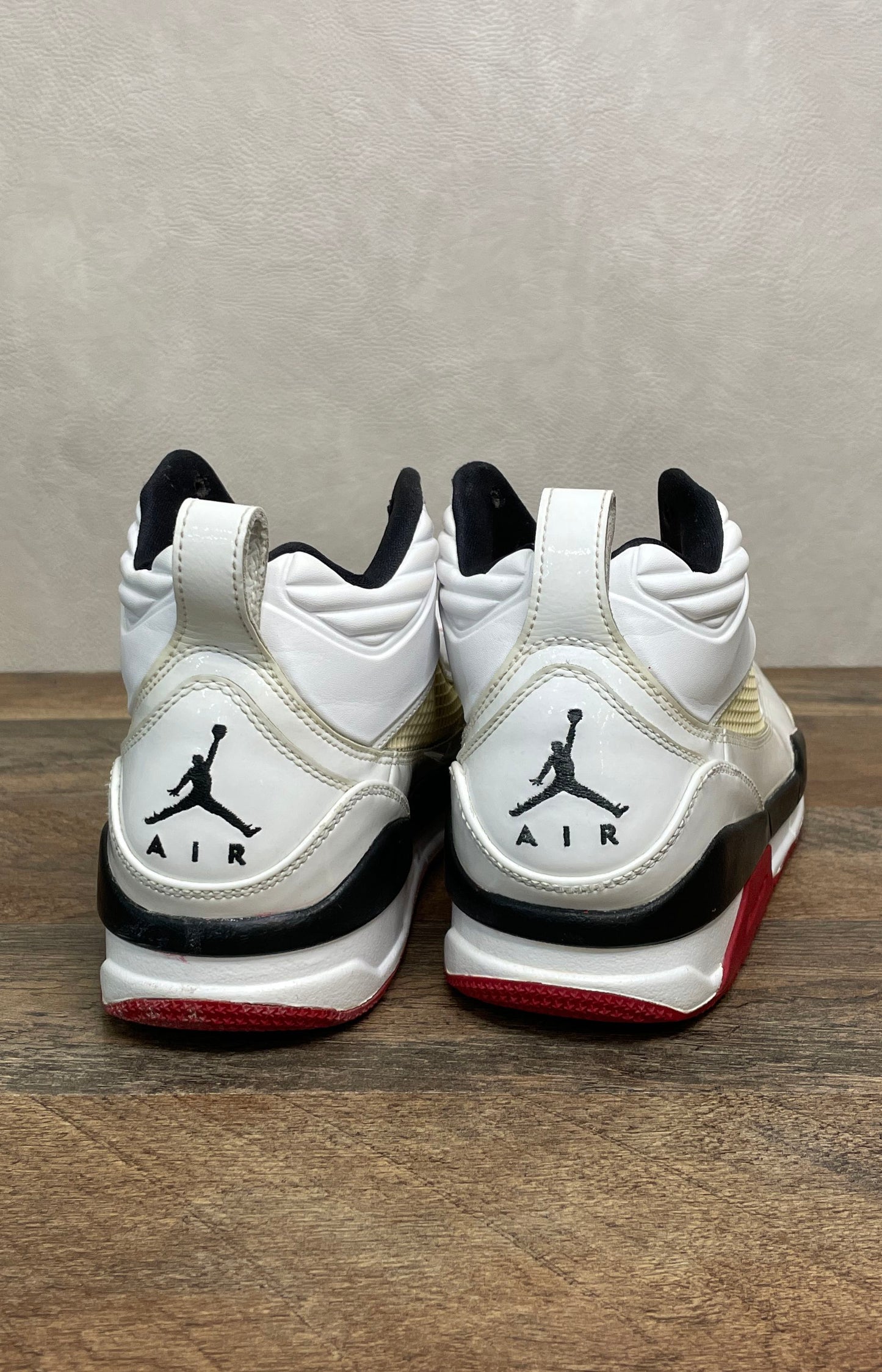 Nike Jordan Flight 9.5 White Black Red Basketball Shoes Men's Size 11