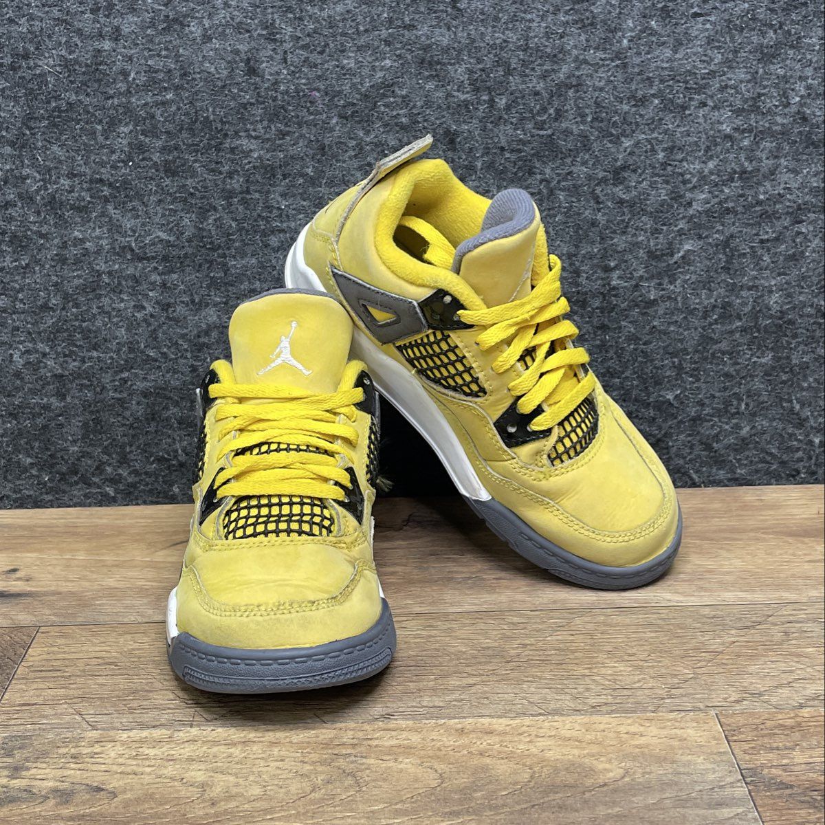 Nike Air Jordan 4 Retro Lightning Tour Yellow Black White GS Sneakers