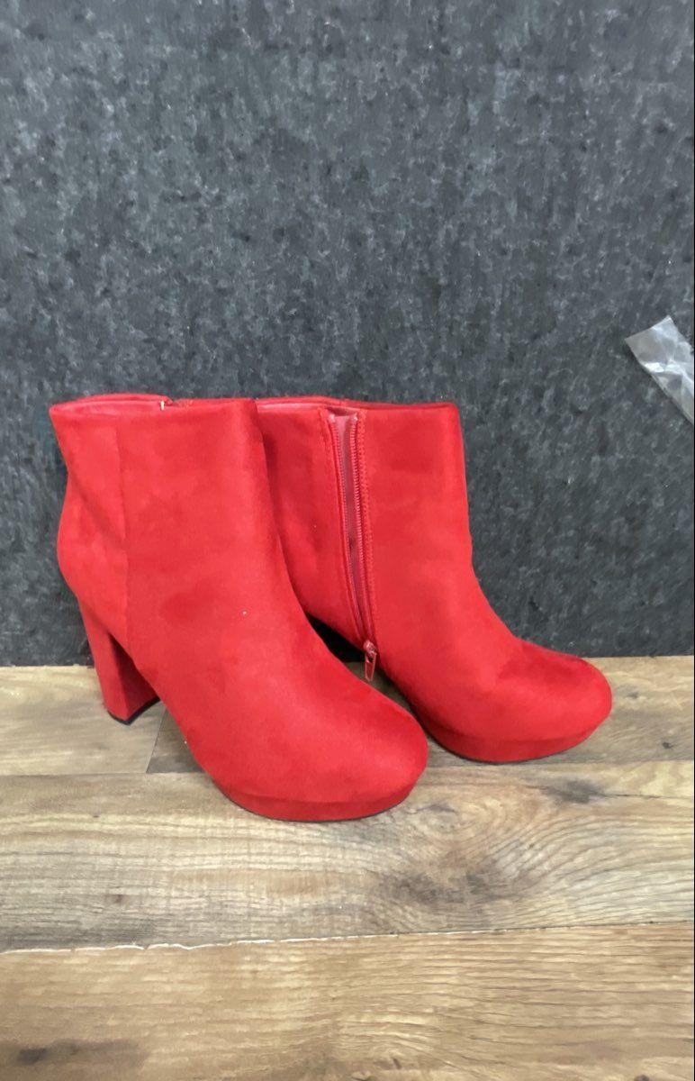 Dream Pairs Stomp Red Faux Suede Platform Block Heel Ankle Boots Size 8