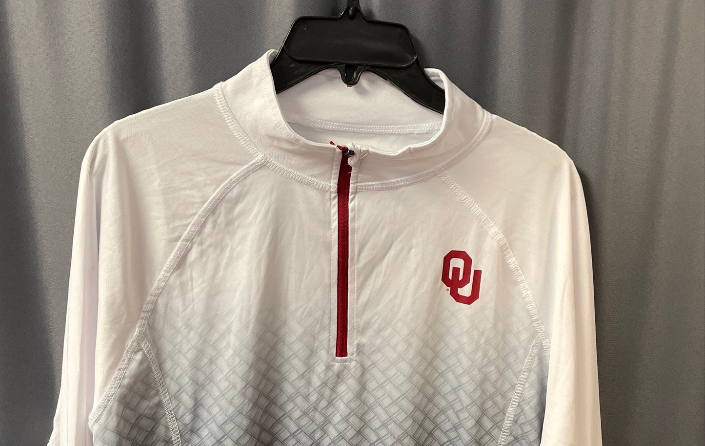 Colosseum Women's Oklahoma Sooners 1/4 Zip Pullover White Gray Ombre NWT XL