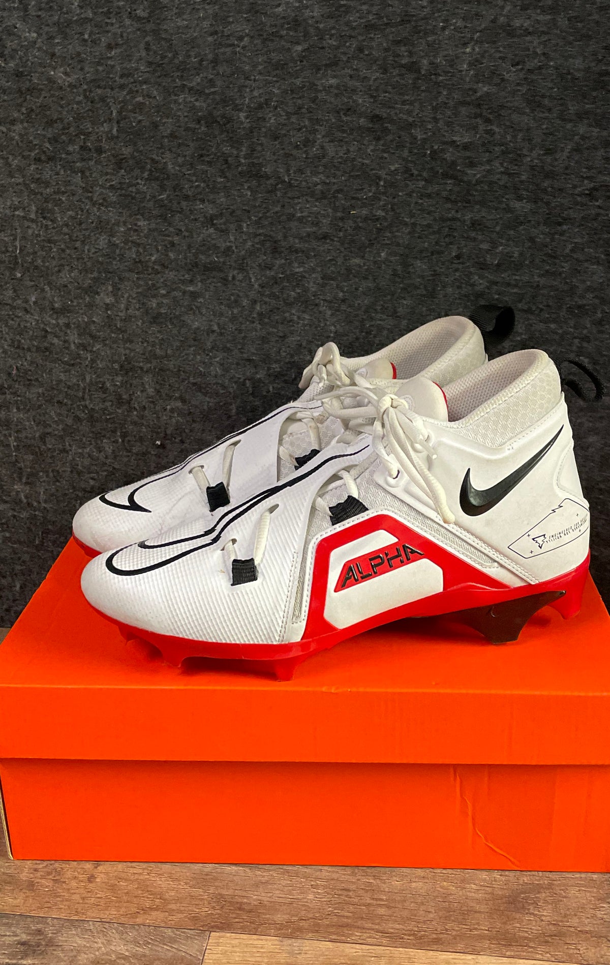 Nike Alpha Menace Pro 3 White Black University Red Football Cleats Size 8