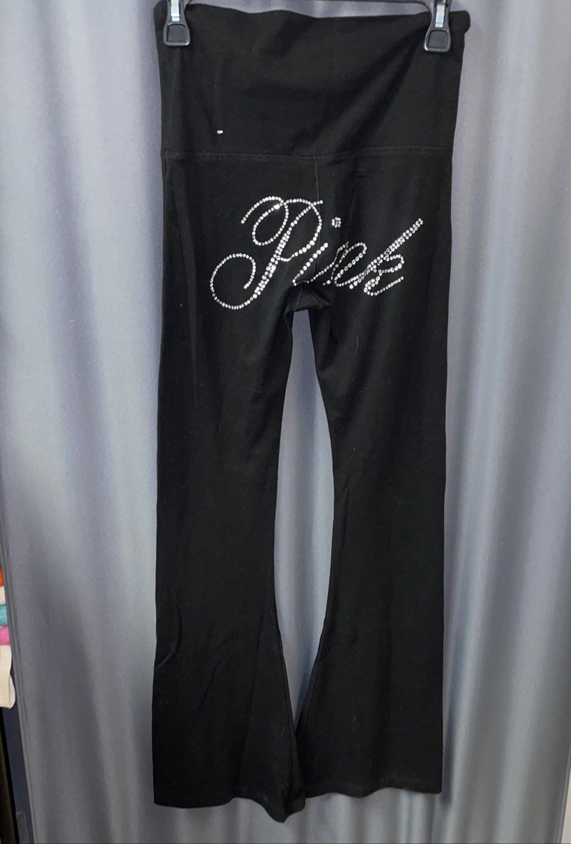 PINK Victoria's Secret Women's Black Flare Leggings Rhinestone Logo XS Short