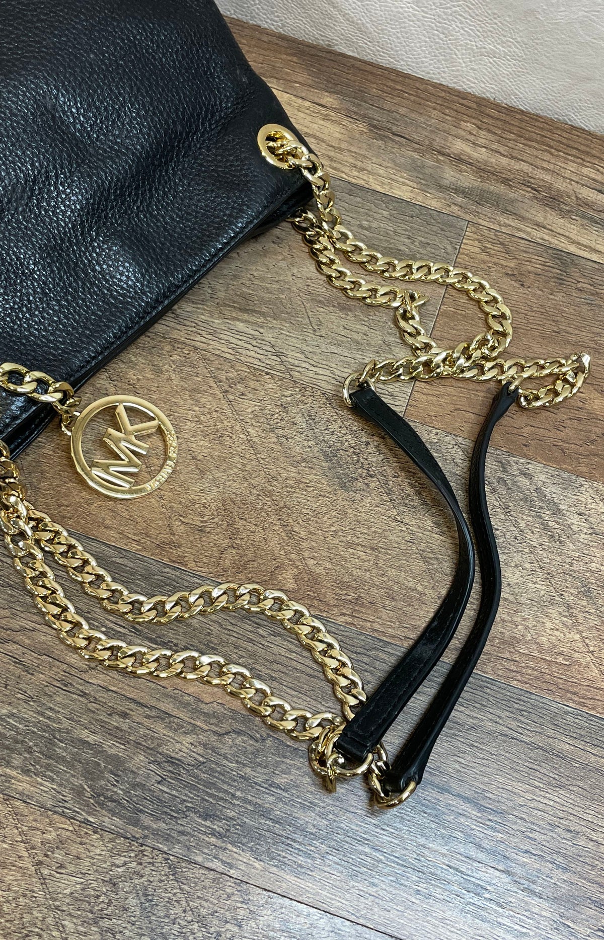 Michael Kors Black Pebbled Leather Fulton Shoulder Bag Gold Hardware