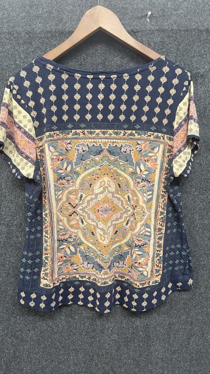 Lucky Brand Women's Blue Carpet Tee Graphic T-Shirt Boho Top Size 1X
