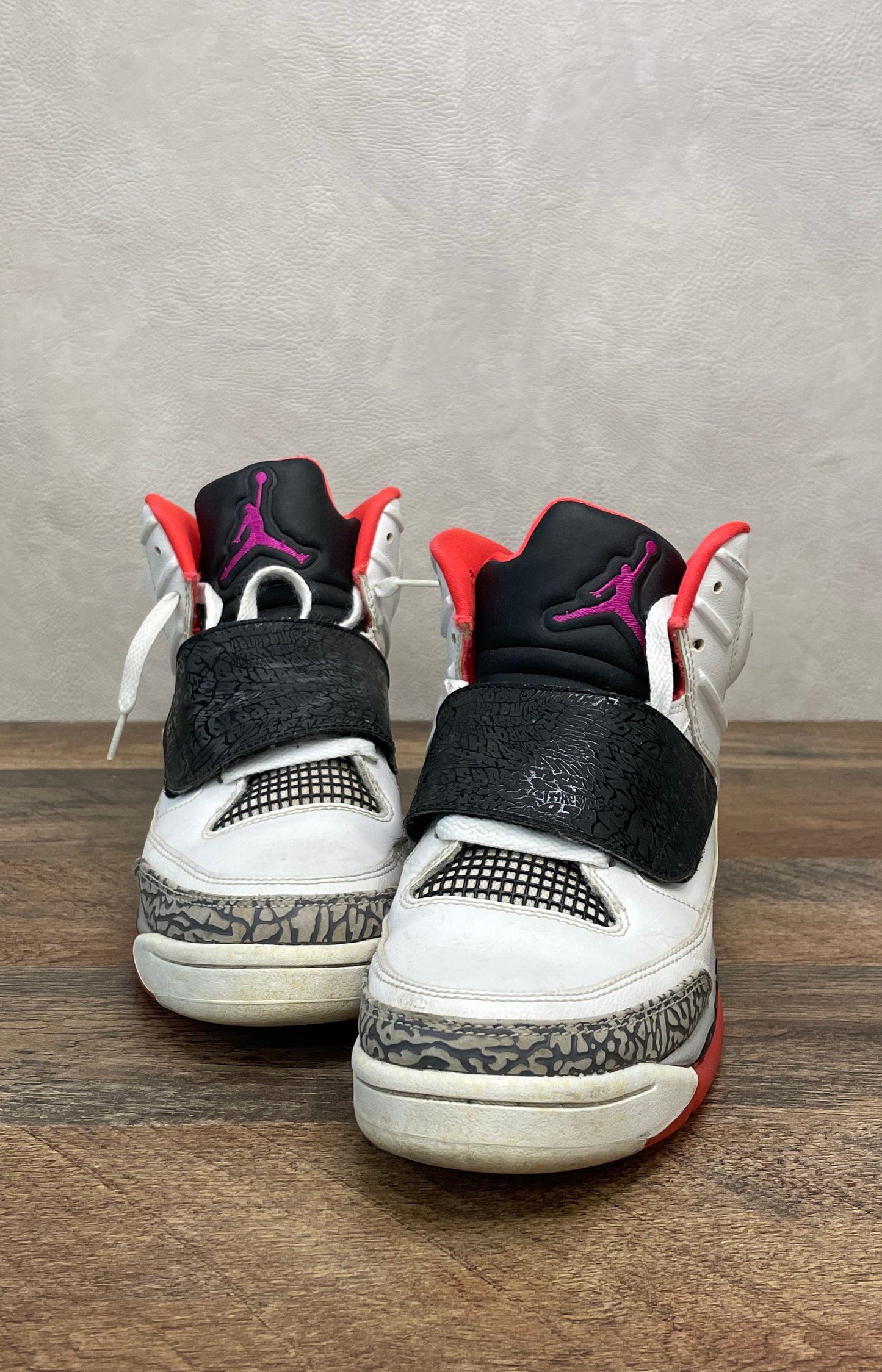 Nike Air Jordan Son of Mars White Fuchsia Flash Youth Sneakers Size 7Y