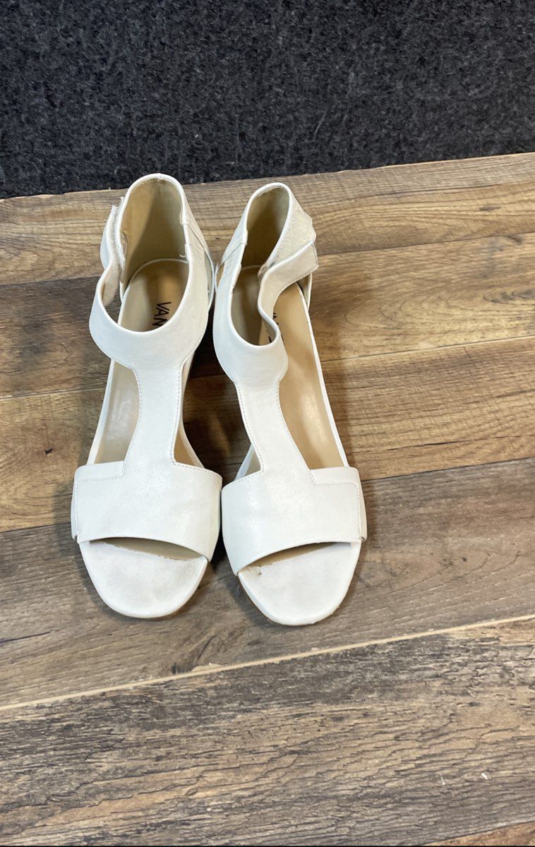 Vaneli White Leather T-Strap Open Toe Block Heel Sandals Women's Size 7.5 N