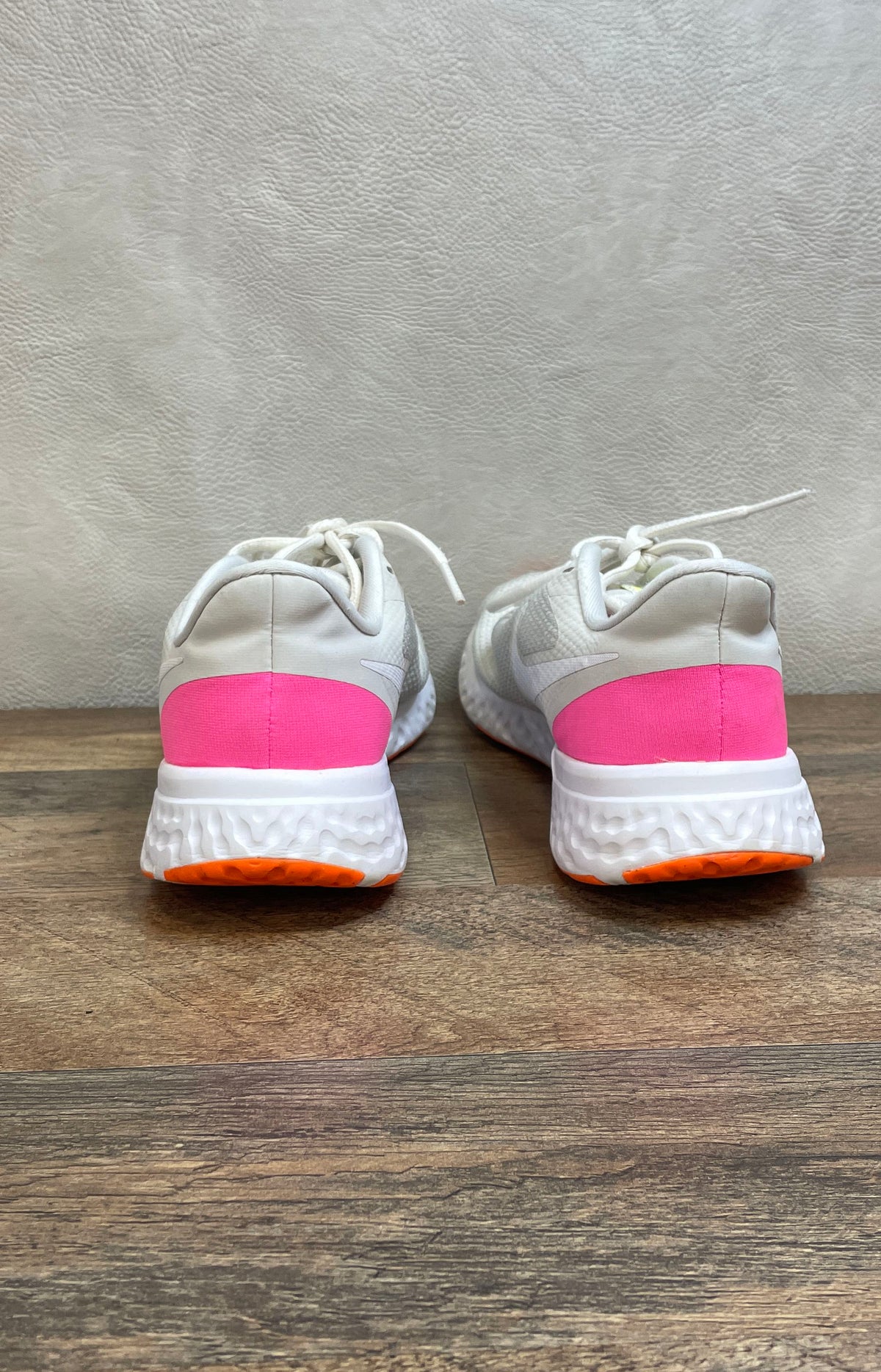 Nike Revolution 5 White Pink Orange Women's Running Shoes BQ3207-007 Size 8