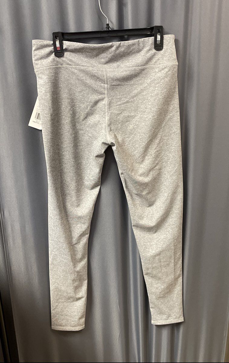 Fabletics Old Navy Women's Mixed Workout Set Gray NWT Salar Leggings Bra L