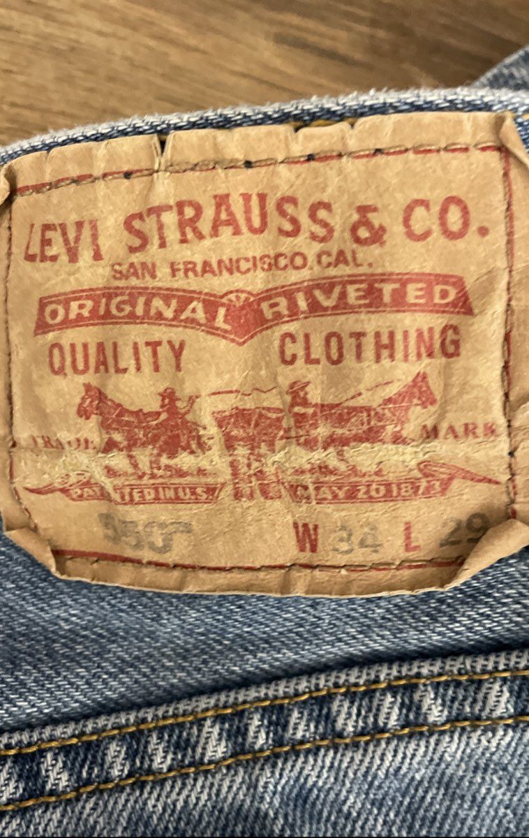 Levi's Men's 550 Relaxed Fit Tapered Light Wash Blue Denim Jeans Sz 34x29