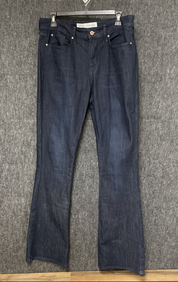 Signature by Levi Strauss Women's Mid Rise Bootcut Dark Wash Jeans Sz 10L