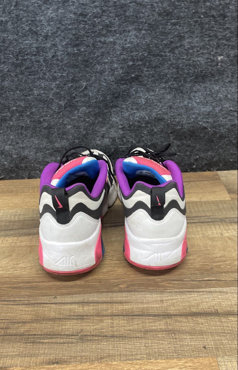 Nike Air Max 200 White Black Pink Blast Sneakers AT5630-100 Youth Size 6.5Y