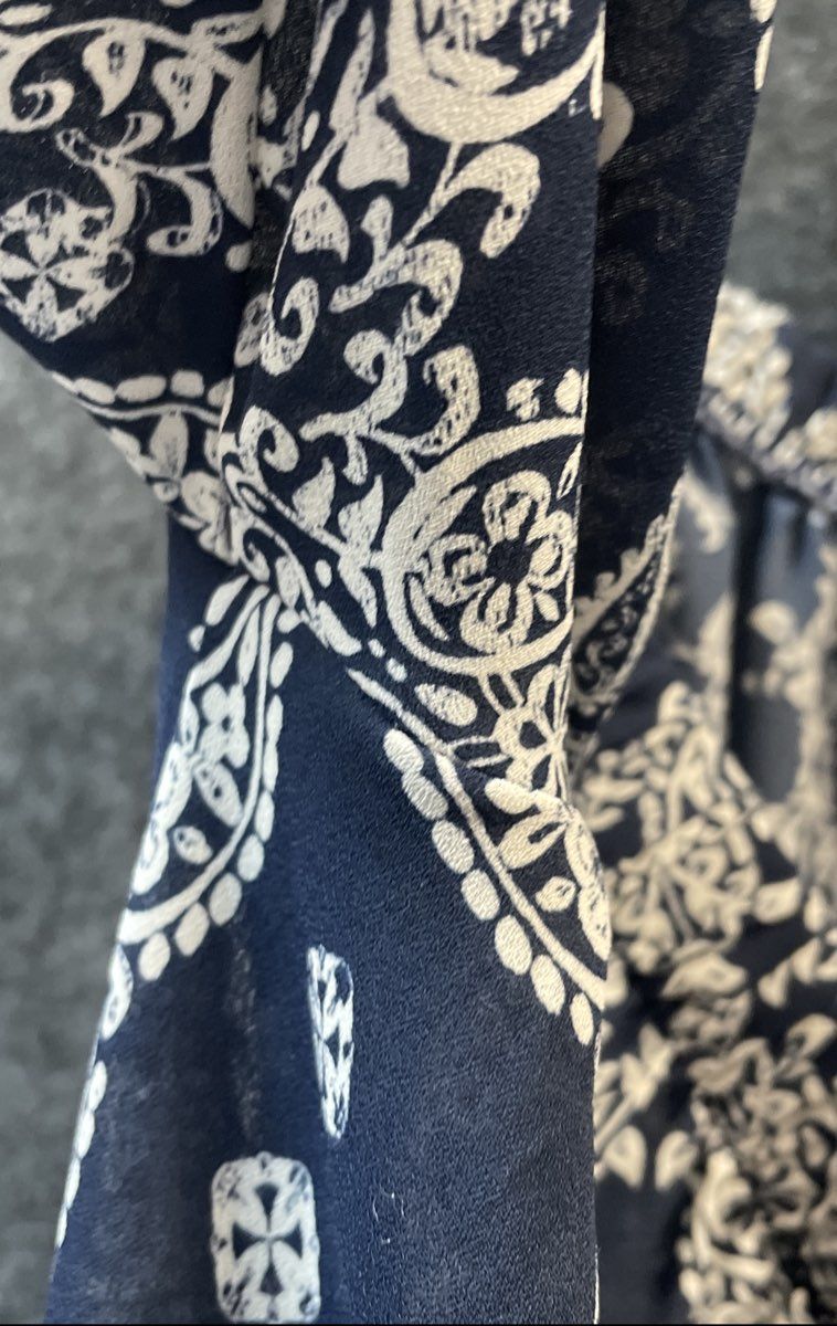 Altar'd State Women's Navy Blue Paisley Off The Shoulder Peasant Crop Top Sz S