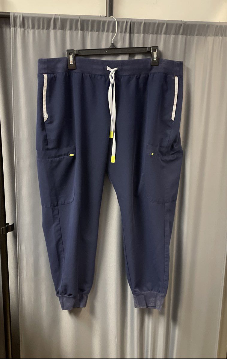 Figs Women's Navy Blue Technical Scrub Set XXL Top XXL Petite Jogger Bottoms
