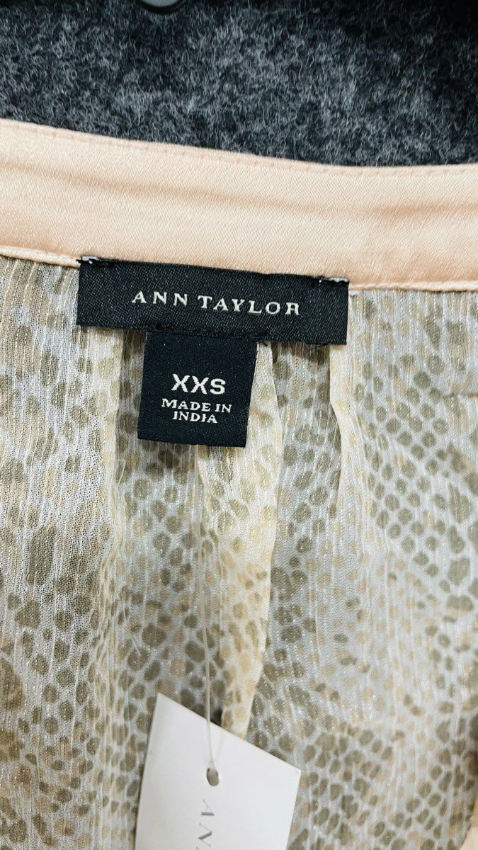 NWT Ann Taylor Women's Snake Print Satin Trim Blouse Cream Pink Sz XXS