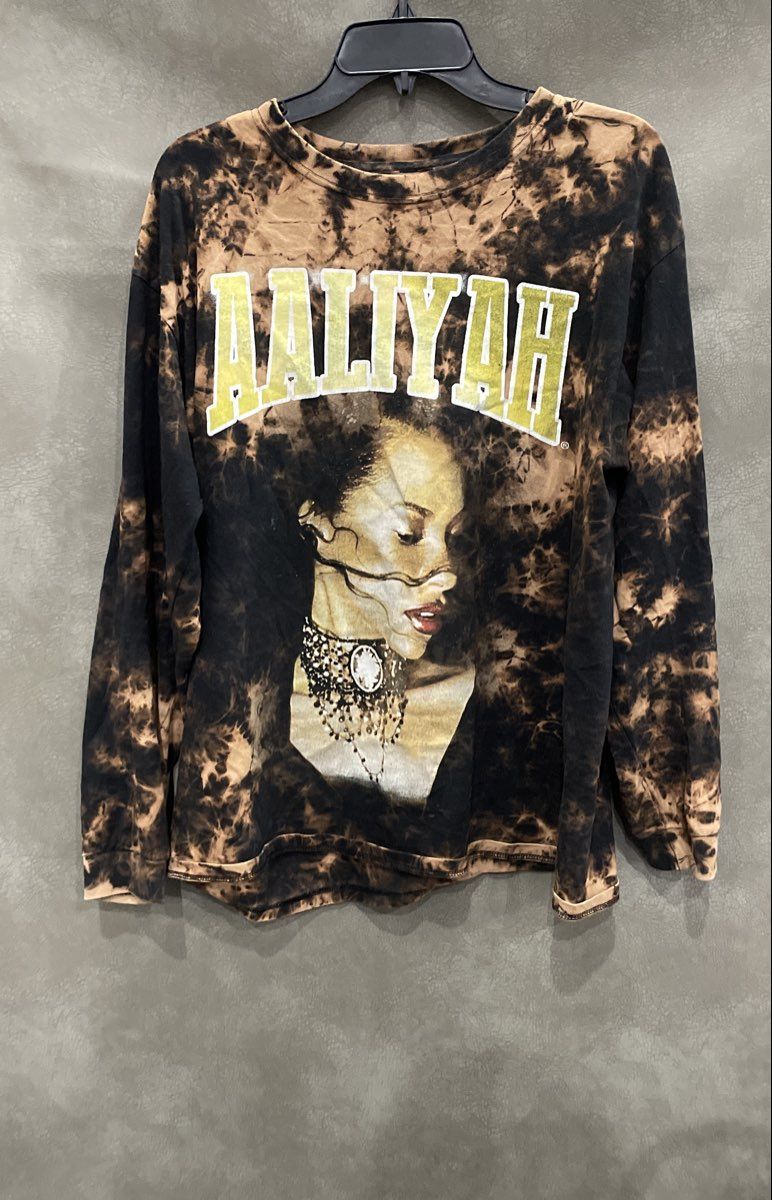 Aaliyah Portrait Graphic Long Sleeve Bleach Wash Shirt Reprint C-Life Sz L