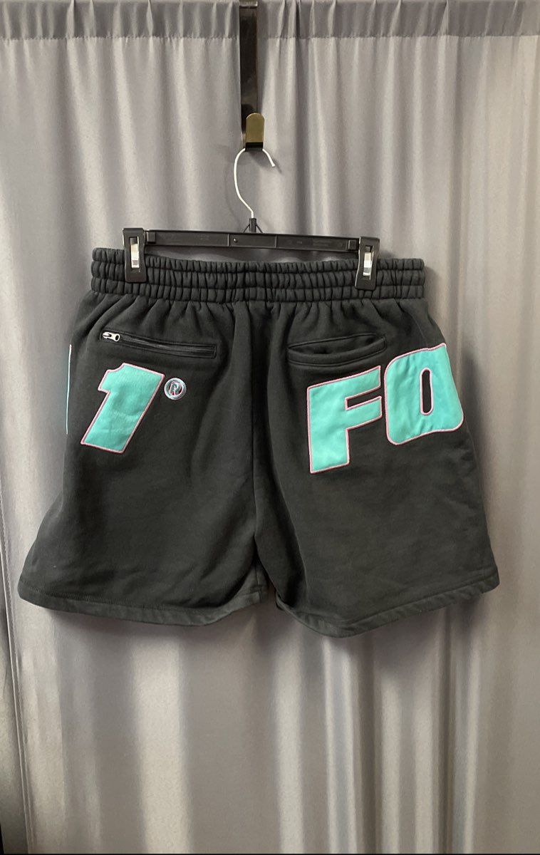 PacSun x Formula 1 Men's Black Fleece Graphic Logo Sweat Shorts Size M