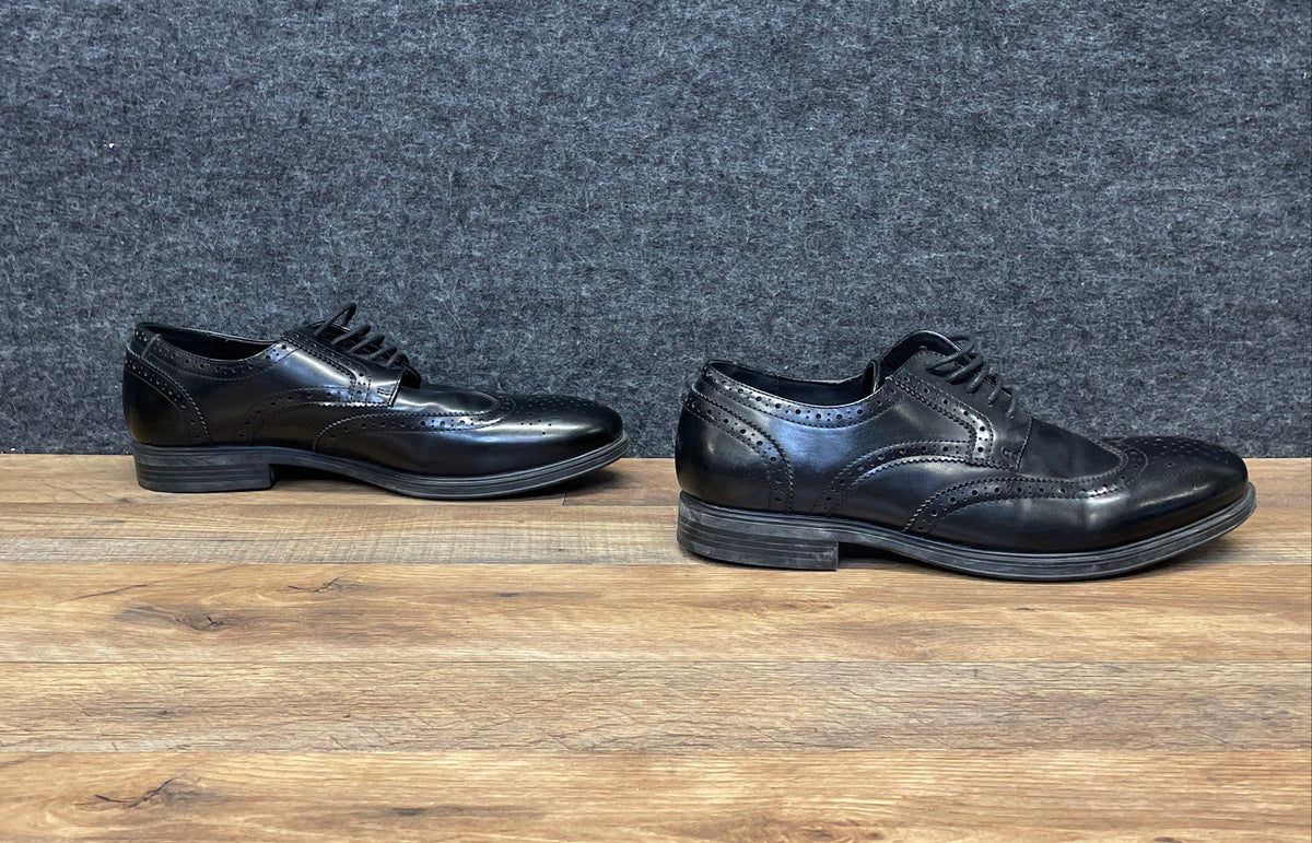 Van Heusen Black Wingtip Brogue Men's Dress Shoes Size 8.5 M