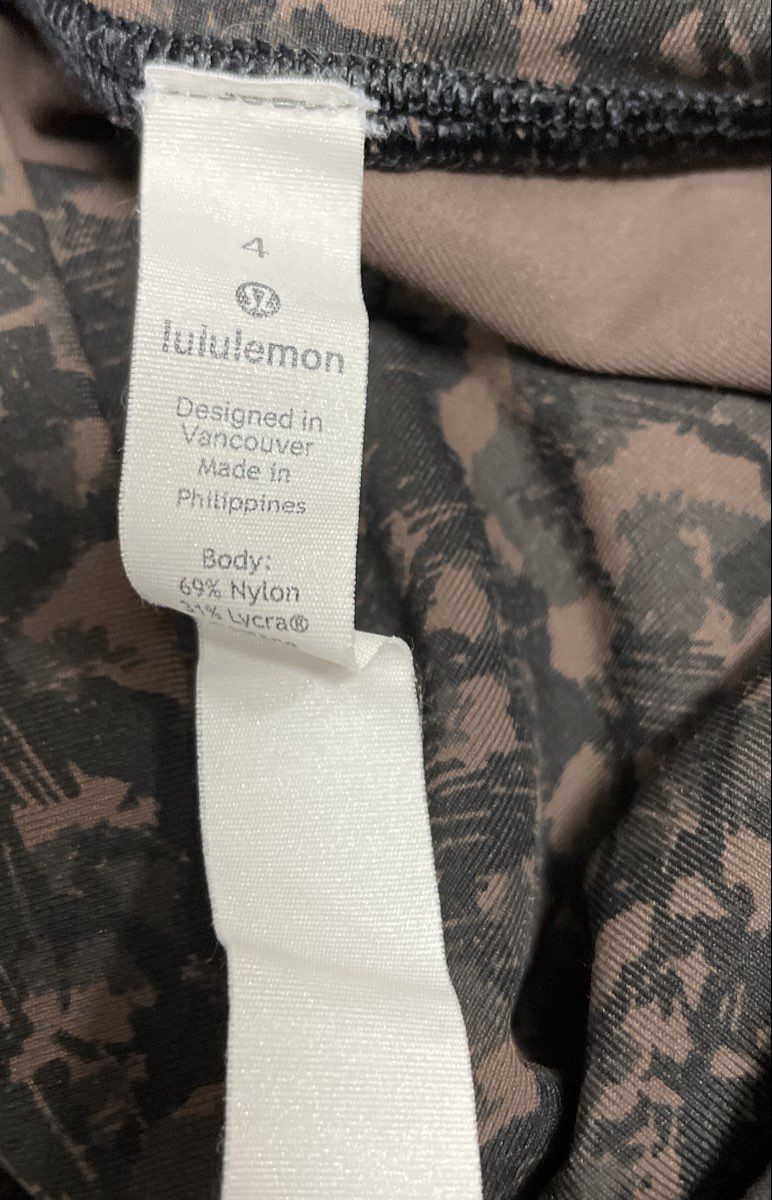 Lululemon Women's Brown Abstract Camo Print Luxtreme Leggings Sz 4