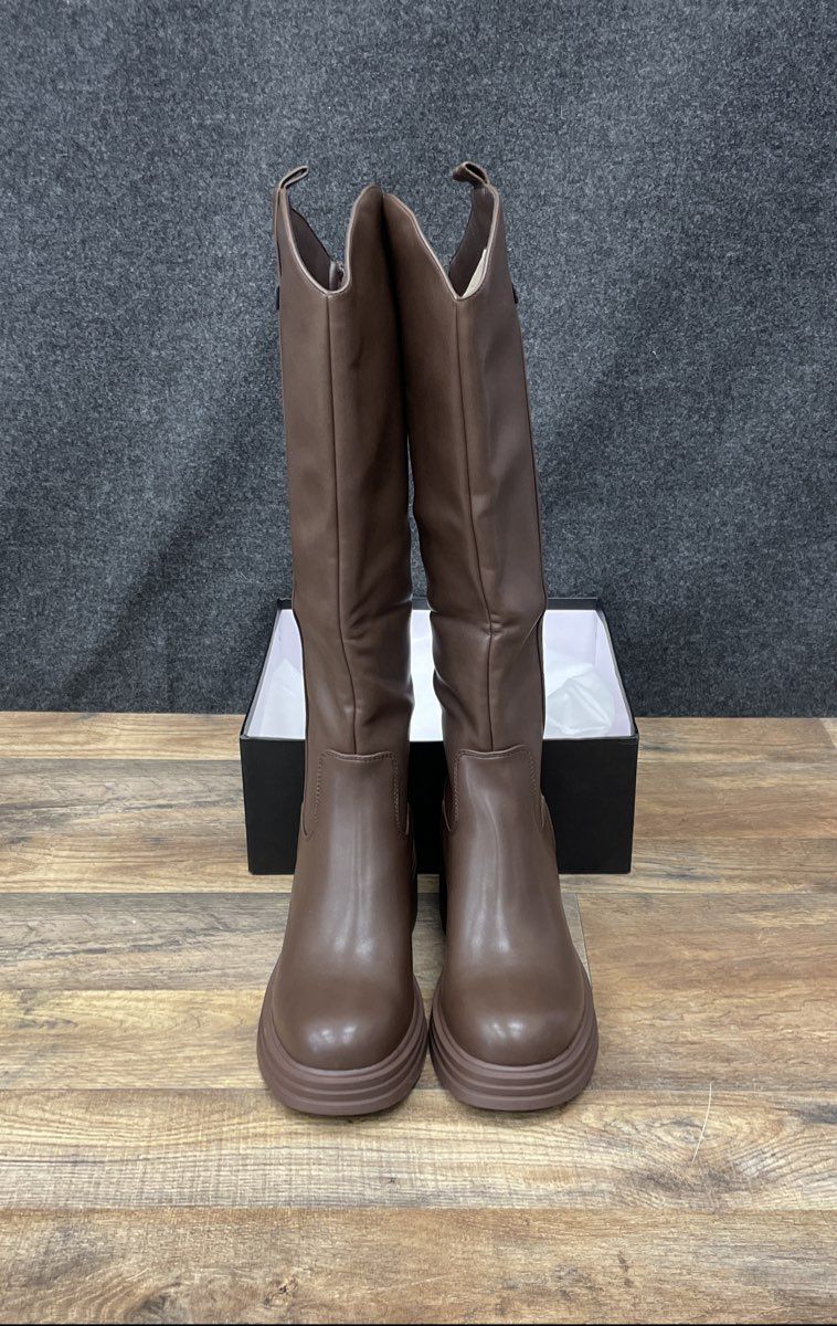 Retro Rise Brown Faux Leather Knee High Platform Boots Women's Size 9 DS