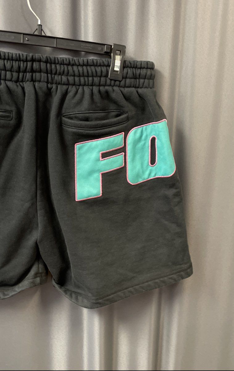 PacSun x Formula 1 Men's Black Fleece Graphic Logo Sweat Shorts Size M
