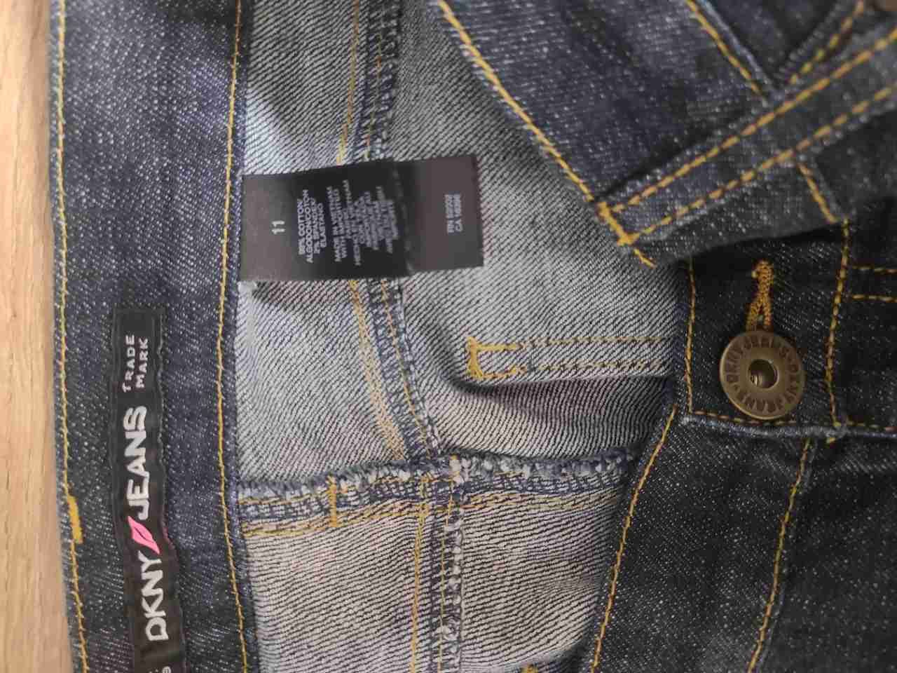 Vintage Y2K DKNY Jeans Women's Dark Wash Stretch Bootcut Denim Jeans Sz 11