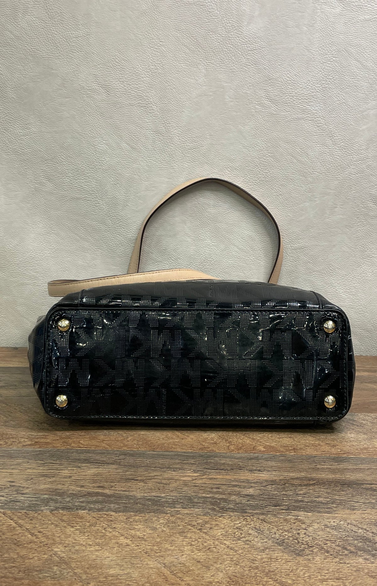 Michael Kors Black Patent Monogram Jet Set Tote Bag Gold Tone Hardware Charm
