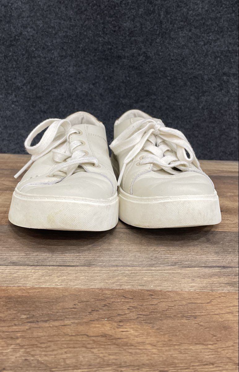 Toms White Leather Metallic Heel Tab Lace Up Sneakers Size 7