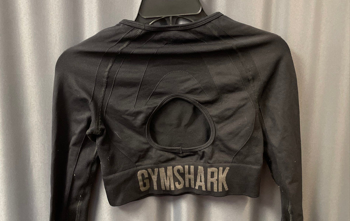 GymShark Women's Black Long Sleeve Seamless Keyhole Crop Top Thumbholes Sz S