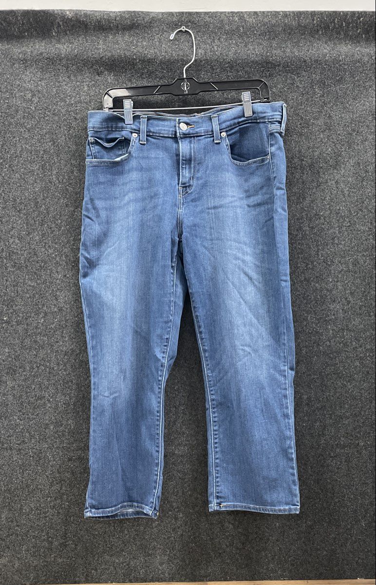 Levi's Women's Blue Stretch Straight Leg Cropped Jeans Sz 32