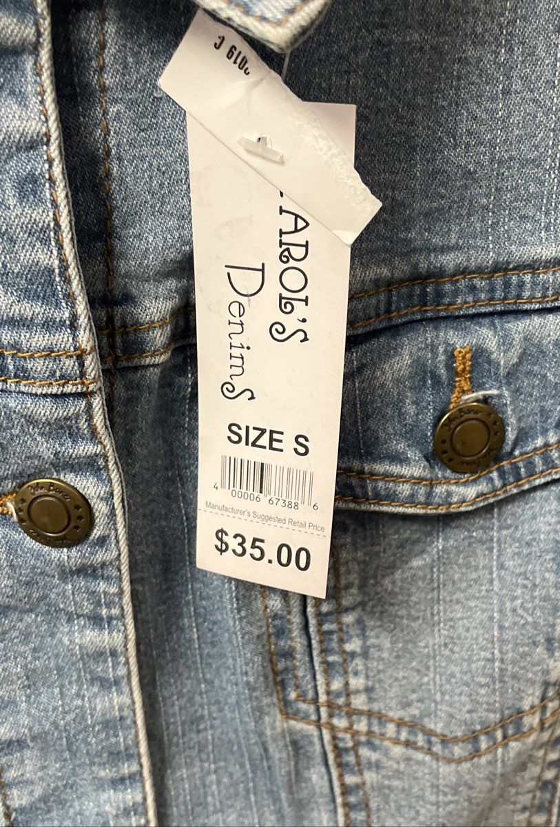 Carol's Denims Women's Blue Denim Vest Light Wash Button Front NWT Sz S