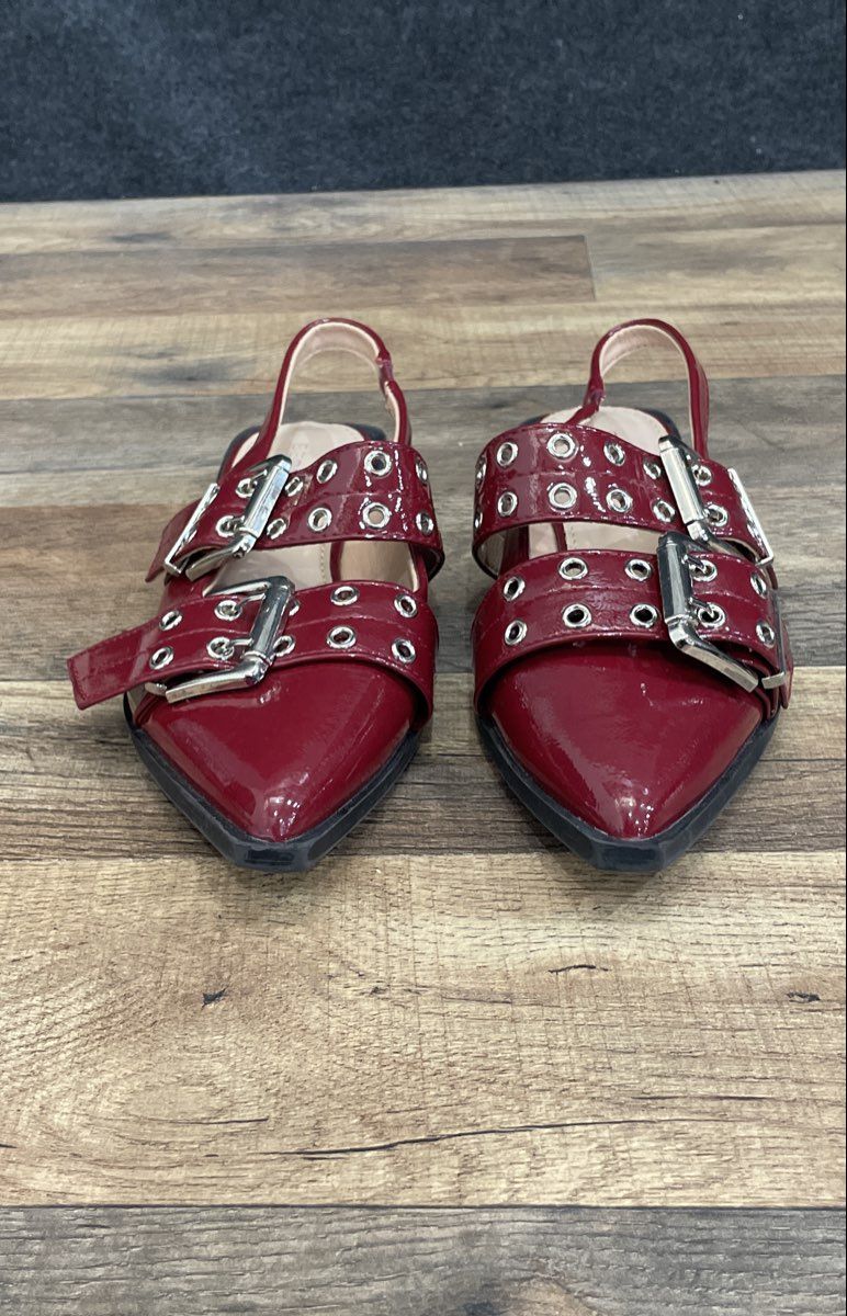 Berness Addison Red Pointed Toe Grommet Buckle Slingback Sandals Size 5.5