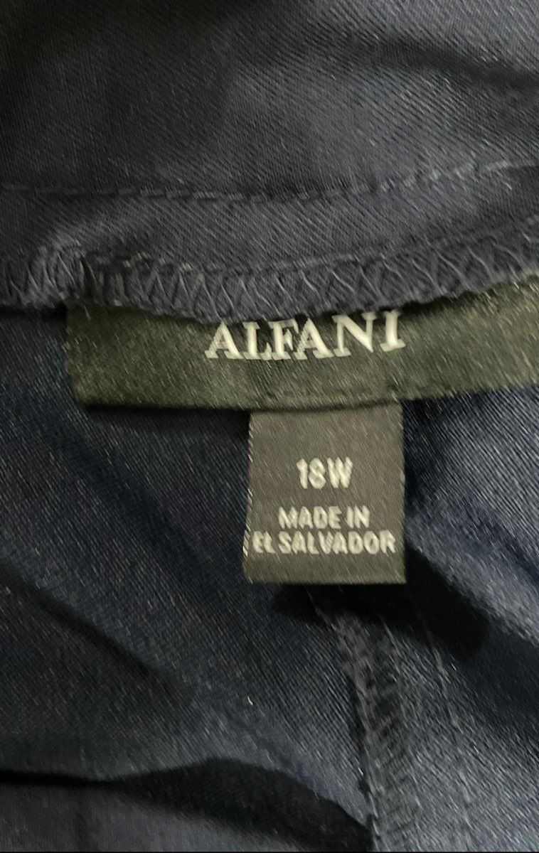 Alfani Women's Modern Navy Ess. Skinny Tummy Control Pants Sz 18W NWT