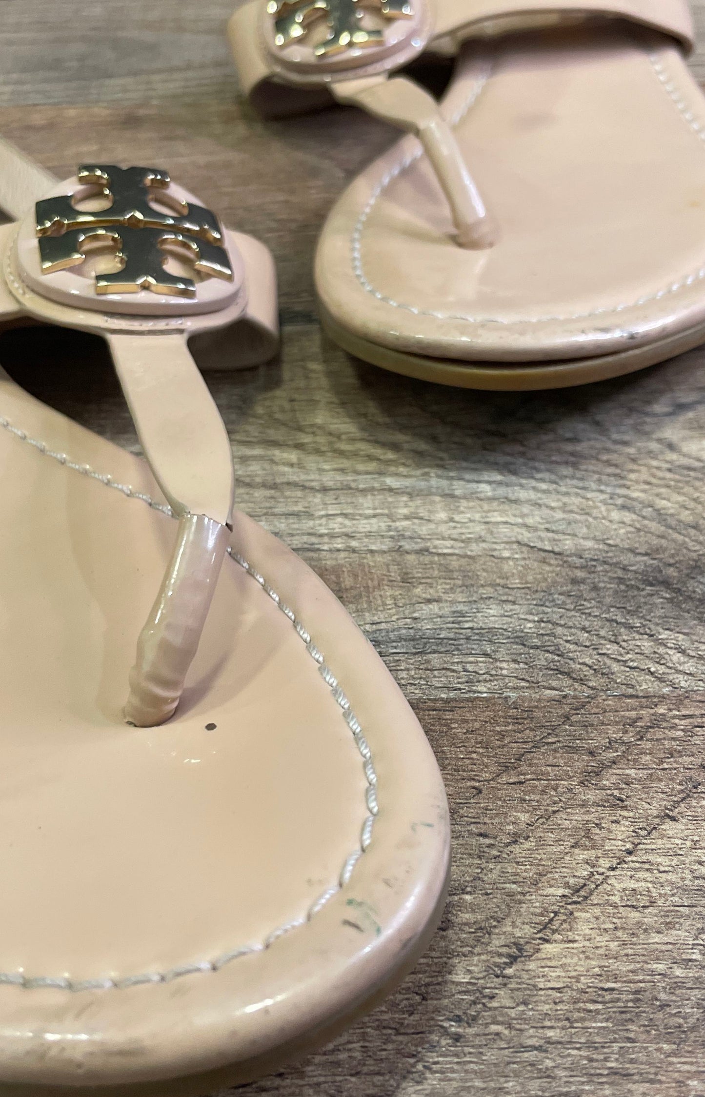 Tory Burch Miller Nude Patent Leather Slingback Thong Sandals Women's Size 8
