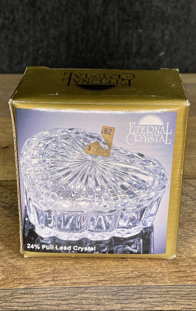 Eternal Crystal Heart Box Lidded Trinket Dish 24% Lead Crystal 3.5" Vintage