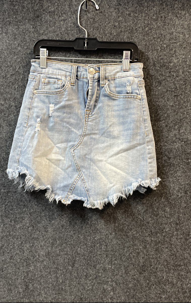 7 For All Mankind Girls Light Wash Distressed Denim Mini Skirt Frayed Hem Sz 10