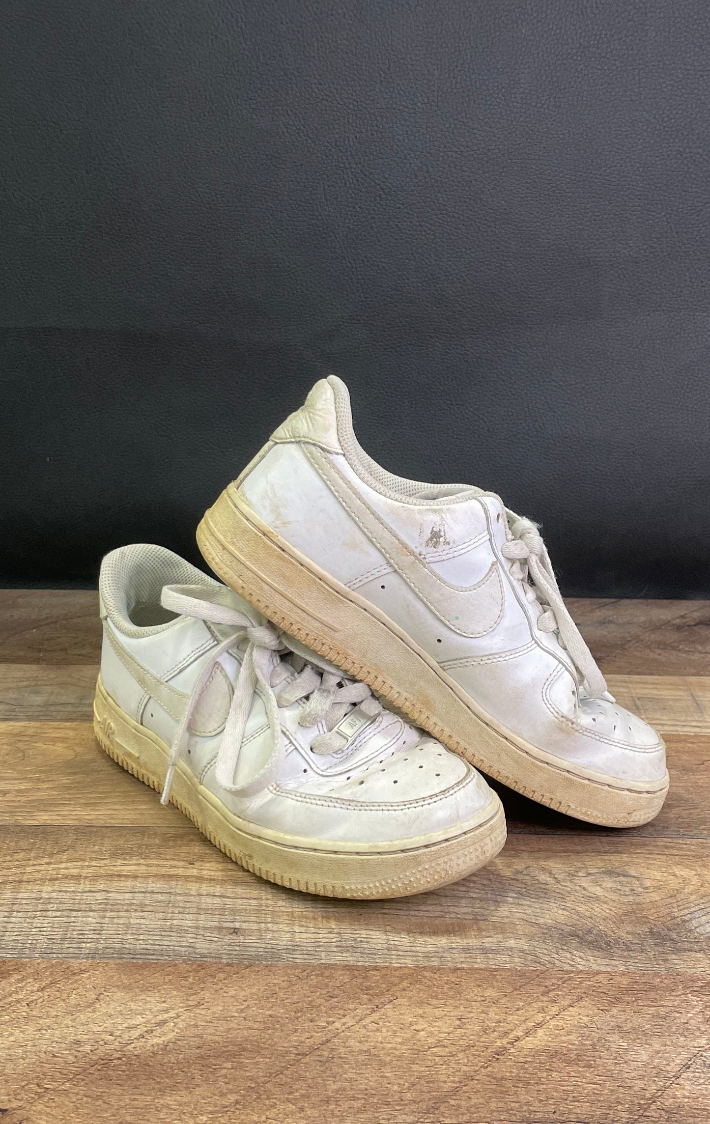 Nike Air Force 1 Low Triple White Basketball Lifestyle Sneakers Size 7