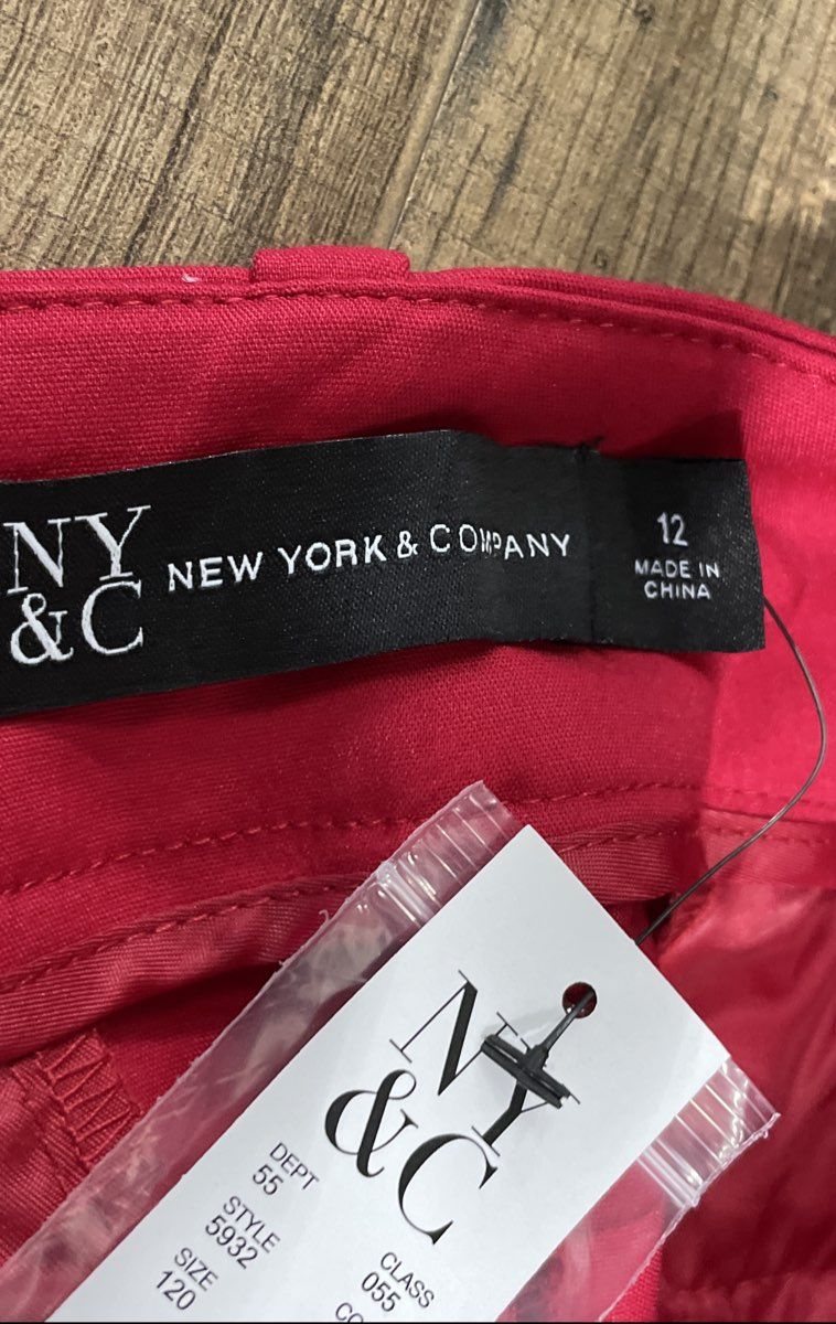 NY&C New York & Company Women's Red Straight Leg Cotton Blend Pants NWT Size 10