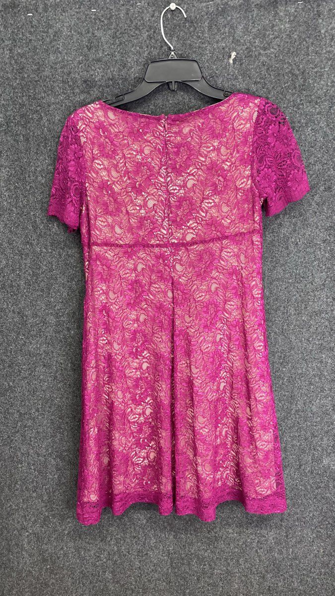 Muse Women's Magenta Floral Lace Short Sleeve Shift Dress Sz 4