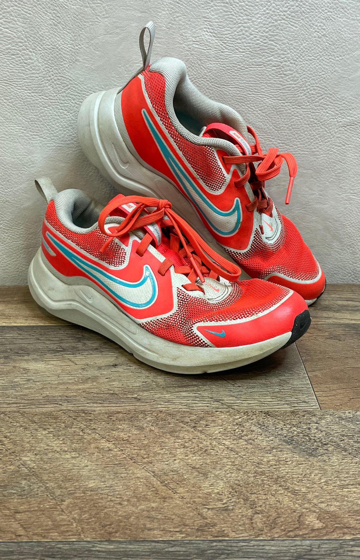 Nike Cosmic Runner Orange White Blue Youth Running Shoes HM4402-600 Size 3.5Y