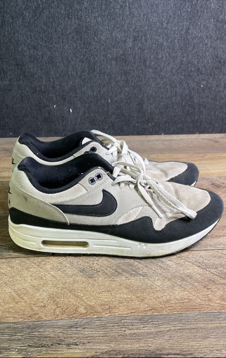 Nike Air Max 1 Essential White Pure Platinum Black Sneakers Men's Size 9.5