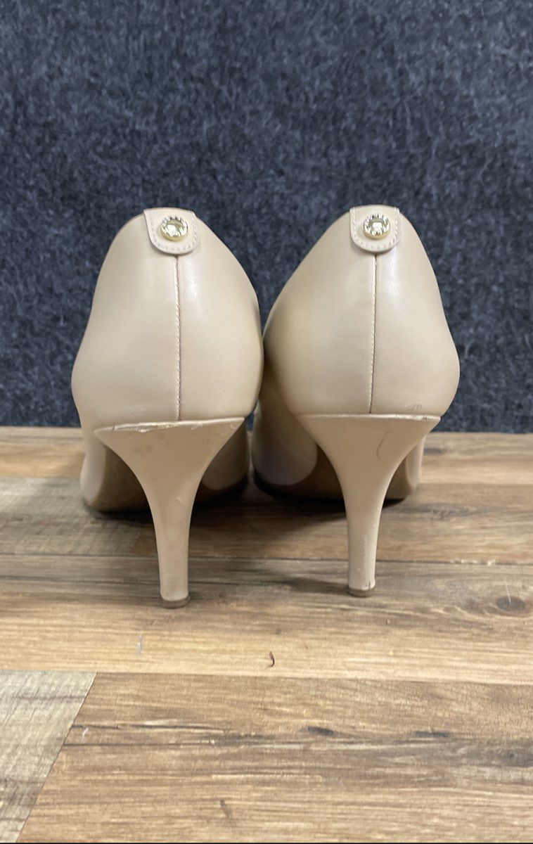 Michael Kors Claire Flex Cream Nude Pointed Toe Pumps Size 11