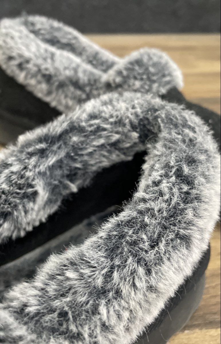 Skechers Keepsakes Ice Angel Black Faux Fur Memory Foam Slippers