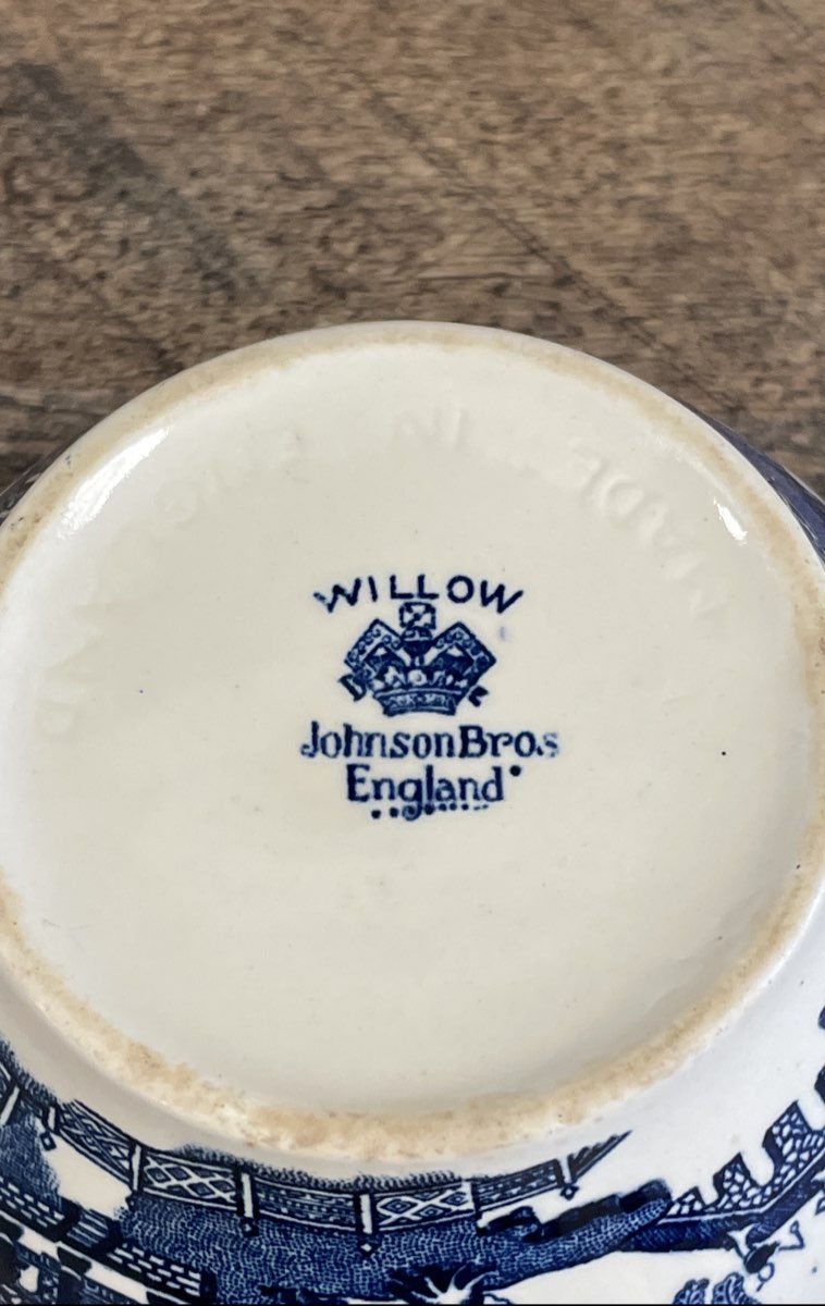 Made in England Johnson Bros. Willow Tea Pot