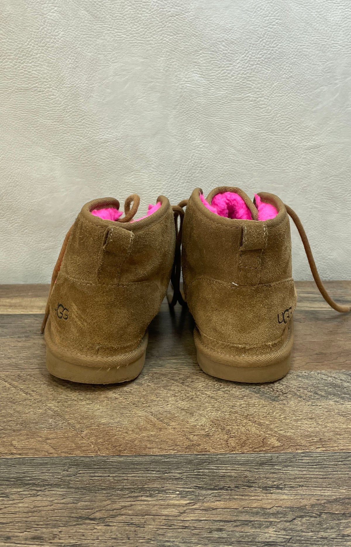 UGG Neumel Chopd Chestnut Neon Pink Suede Lace Up Boots Women's Size 5