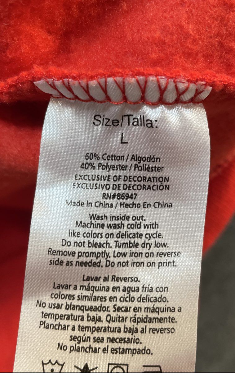 Peanuts Women's Red Christmas Sweatshirt Embroidered Graphic Characters Sz L