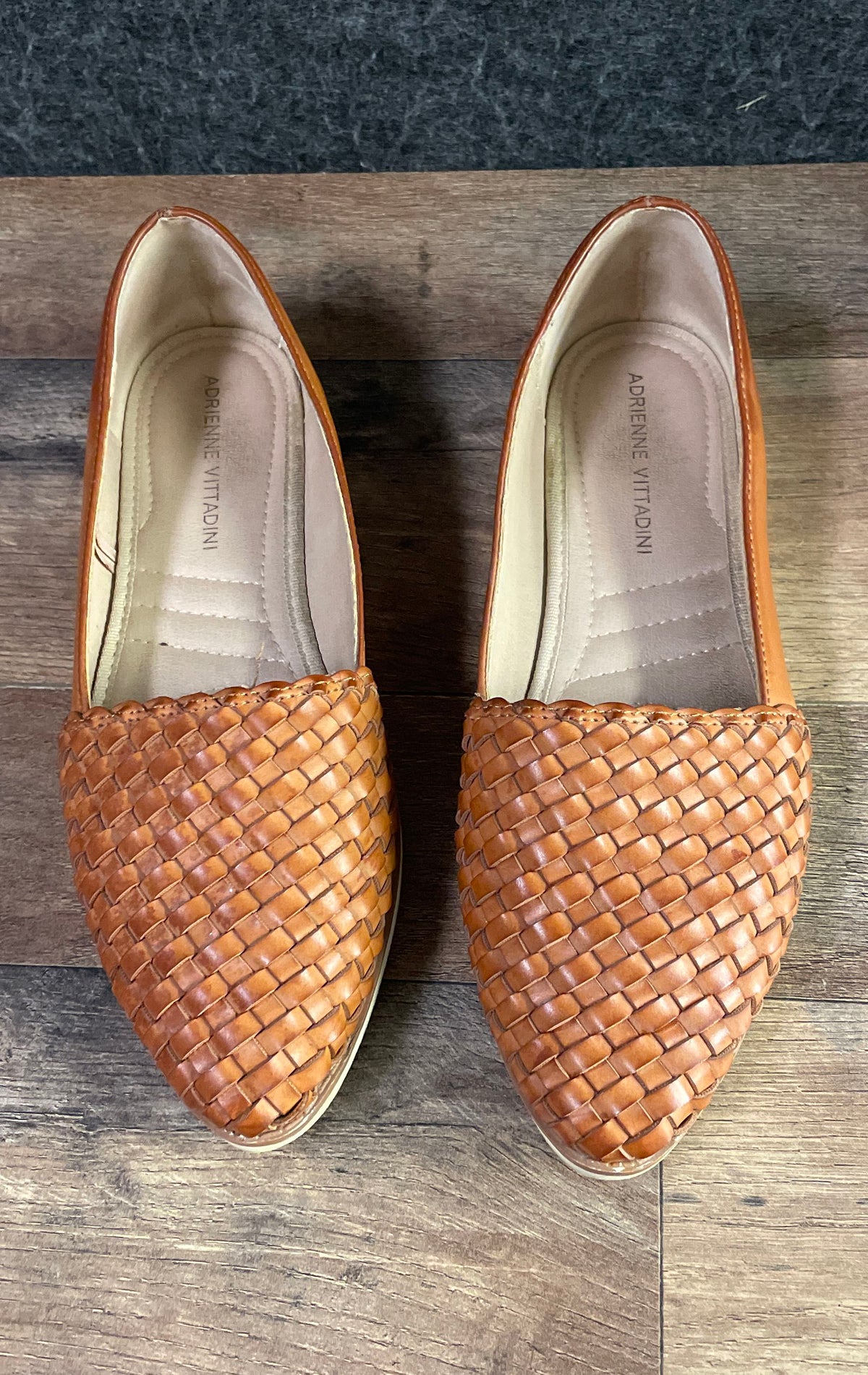 Adrienne Vittadini AV-Lexie Cognac Brown Woven Huarache Flat Shoes Size 6M