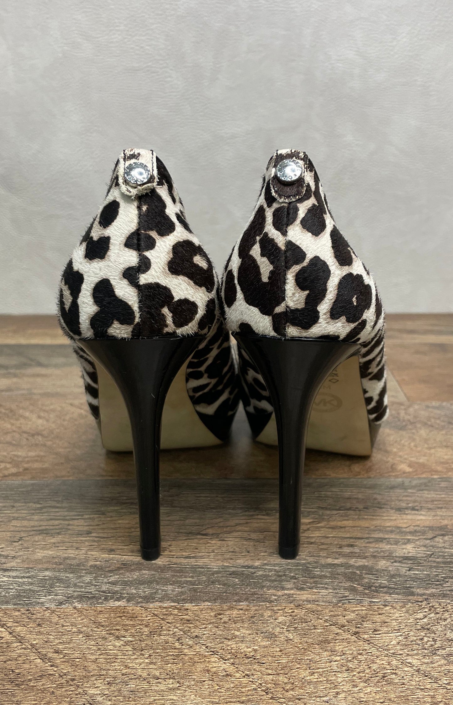Michael Kors Leopard Print Calf Hair Platform Pump High Heels Size 8.5M