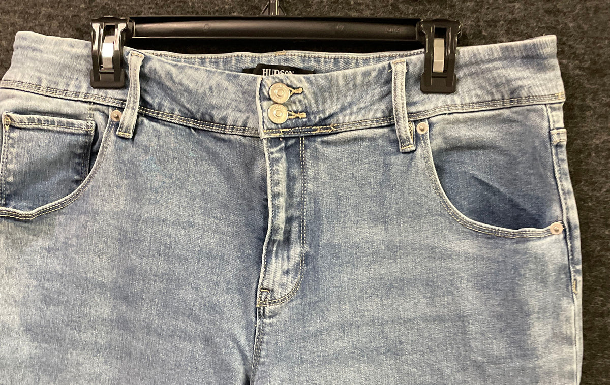 Hudson Women's Light Wash Blue Flap Back Pocket Straight Leg Jeans Size 14